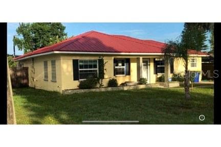 910 LAKE AVENUE - 4bd/2ba - $310,000 - EDGEWATER, FL