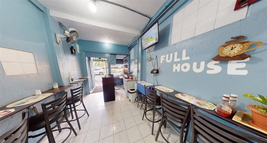 1960 BORIQUEN - Interior/Exterior Photo 5 - SAN JUAN, PR