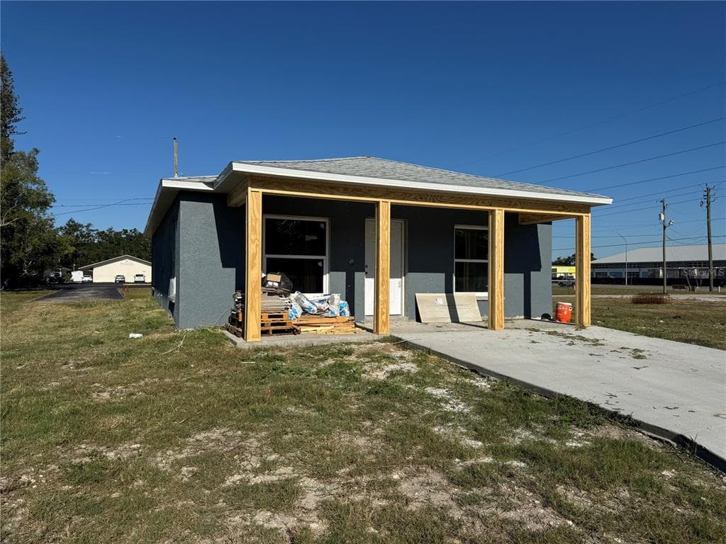 5310 22ND STREET COURT E - 3bd/2ba - $299,999 - BRADENTON, FL