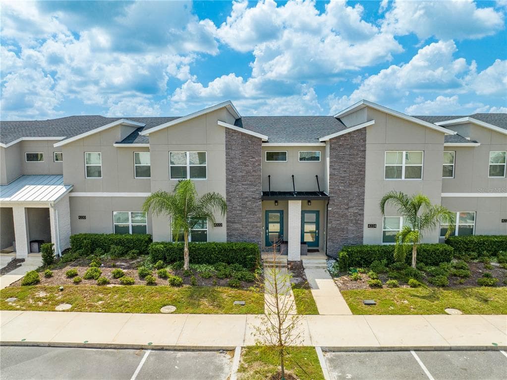 4222 PARAGRAPH DRIVE - 4bd/3ba - $534,000 - KISSIMMEE, FL