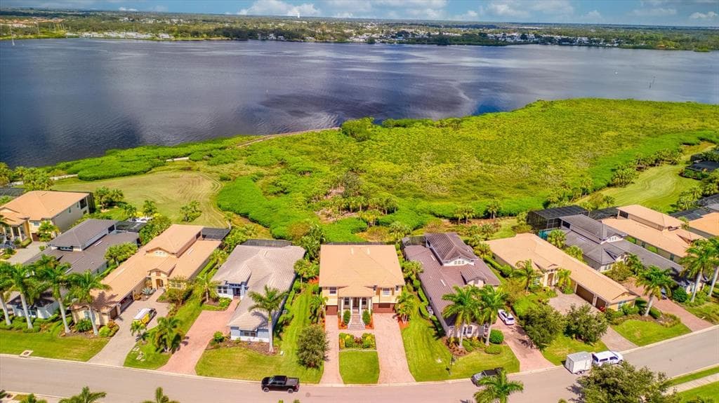 5120 TIDEWATER PRESERVE BOULEVARD - 3bd/4ba - $1,185,000 - BRADENTON, FL