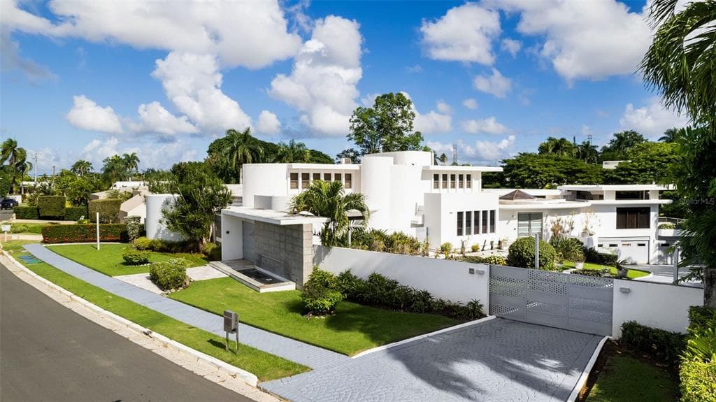155 MIMOSA STREET - 7bd/10ba - $3,750,000 - SAN JUAN, PR