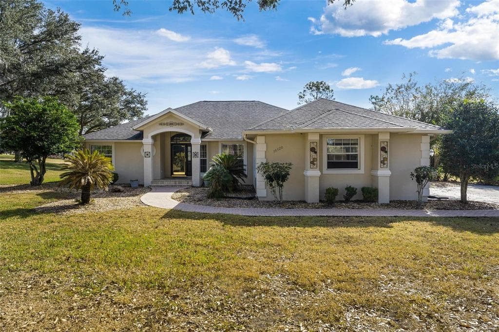 39320 HARBOR HILLS BOULEVARD - 3bd/2ba - $484,000 - LADY LAKE, FL