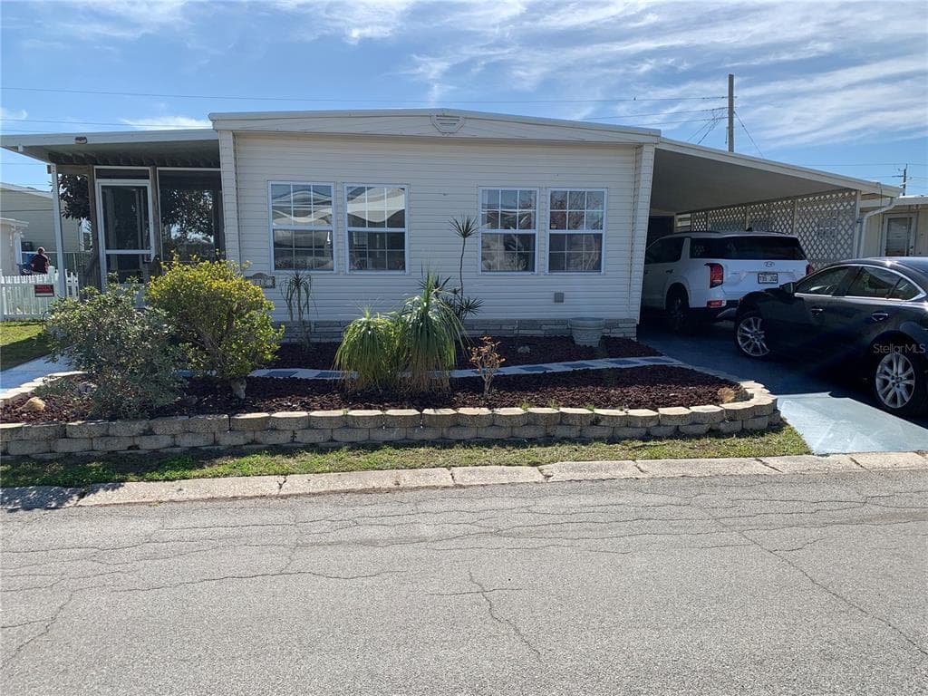 712 51ST AVENUE TERRACE W - 2bd/2ba - $128,500 - BRADENTON, FL