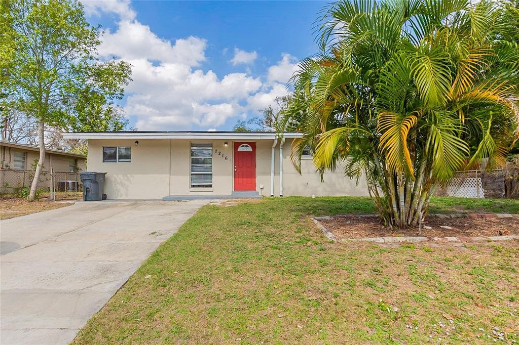 7216 E EMMA STREET - 3bd/1ba - $260,000 - TAMPA, FL
