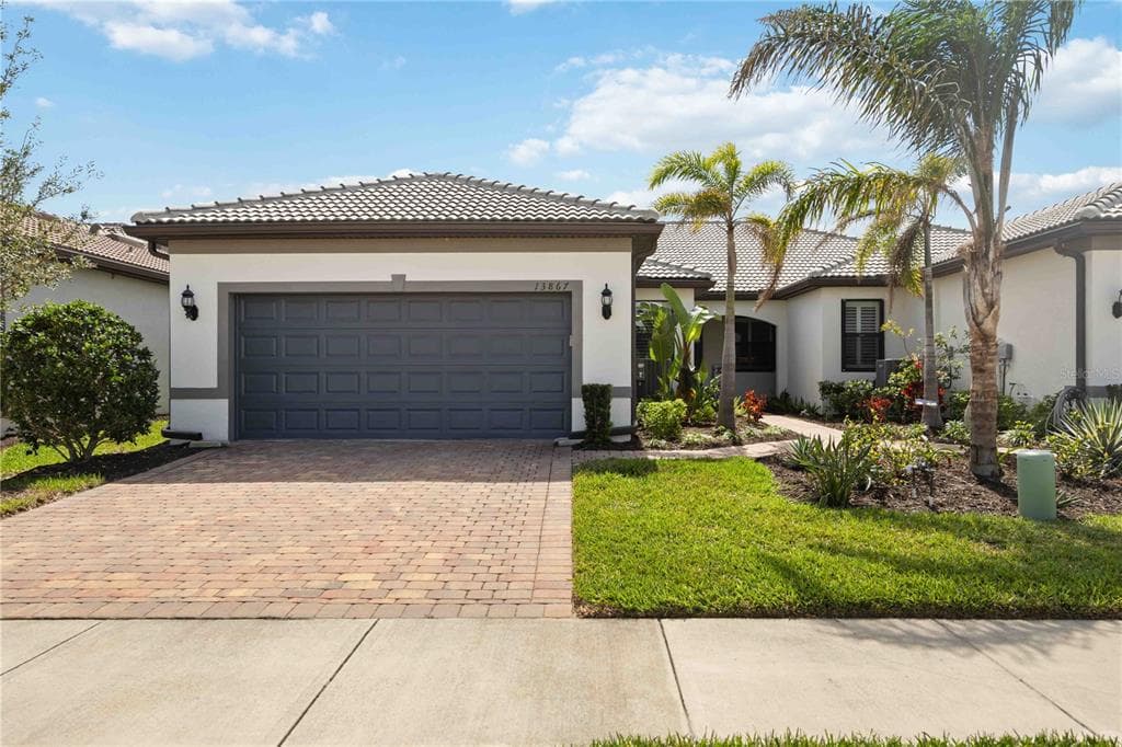 13867 VADINI STREET - 2bd/2ba - $438,000 - VENICE, FL
