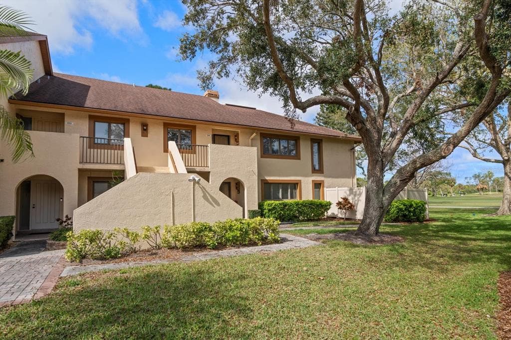 8003 BARDMOOR PLACE UNIT 204 - 2bd/2ba - $399,000 - SEMINOLE, FL