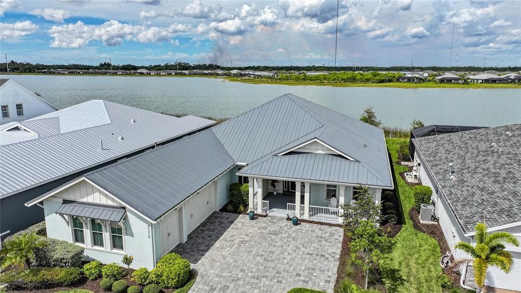 42239 LAKE TIMBER DRIVE - 4bd/3ba - $779,900 - PUNTA GORDA, FL