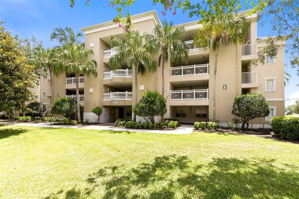 1360 CENTRE COURT RIDGE DRIVE UNIT 201 - 3bd/3ba - $424,900 - REUNION, FL