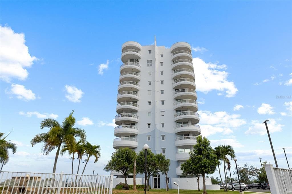 1010 CALLE ORQUID UNIT 1106 - 5bd/7ba - $1,700,000 - SAN JUAN, PR