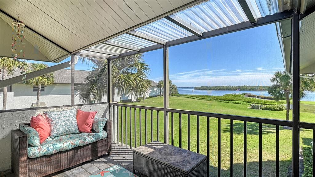 4234 GULF OF MEXICO DRIVE UNIT Q2 - 2bd/2ba - $699,900 - LONGBOAT KEY, FL