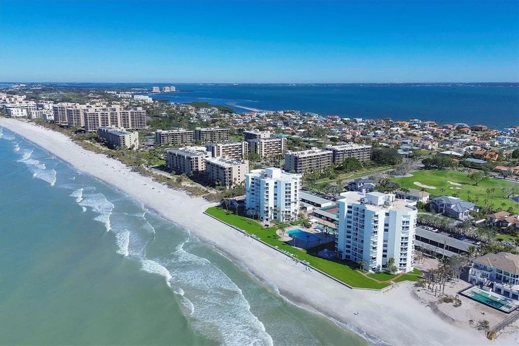 1000 LONGBOAT CLUB ROAD UNIT 604 - 2bd/2ba - $1,100,000 - LONGBOAT KEY, FL