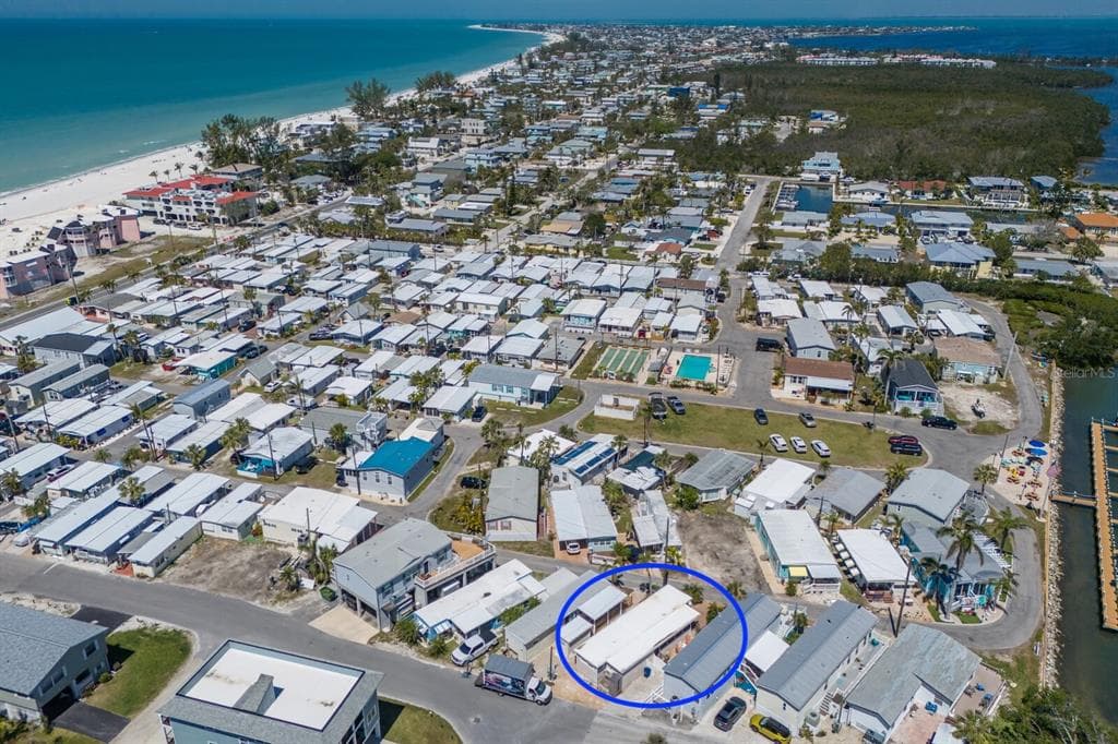 2601 GULF DRIVE N UNIT B24 - 2bd/1ba - $349,000 - BRADENTON BEACH, FL