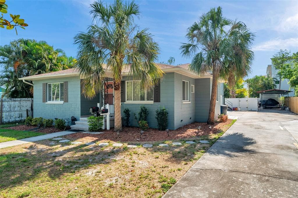 1225 26TH STREET N - 5bd/4ba - $775,000 - ST PETERSBURG, FL