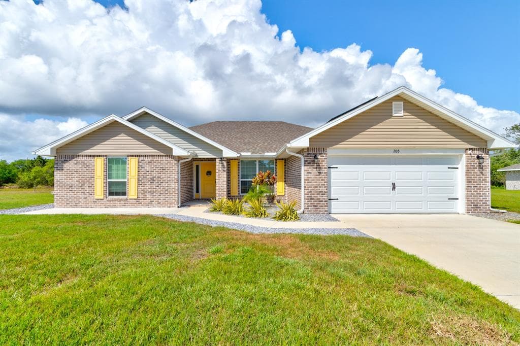 208 LAGOON MIST COURT - 4bd/3ba - $430,000 - OAK HILL, FL