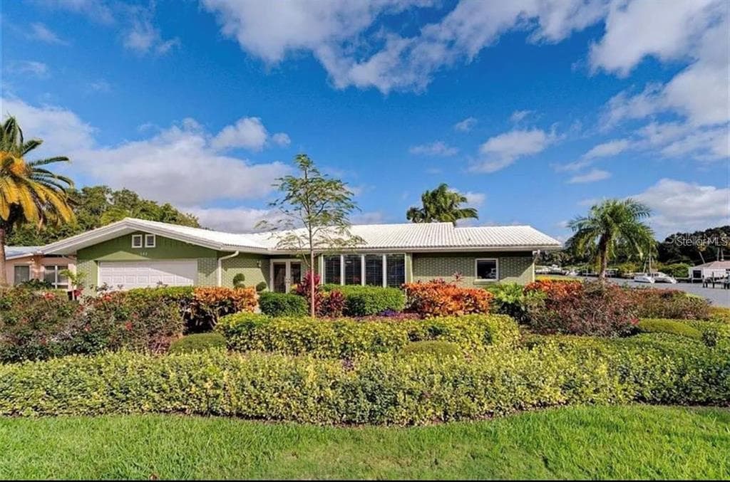 502 PALM DRIVE - 3bd/3ba - $1,629,000 - LARGO, FL