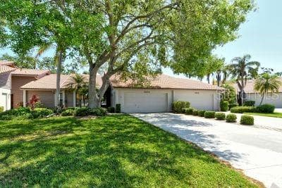 3954 WILSHIRE CIRCLE UNIT 165 - 3bd/2ba - $325,000 - SARASOTA, FL