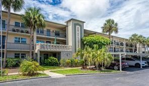 11720 PARK BOULEVARD UNIT 301 - 2bd/2ba - $195,000 - SEMINOLE, FL