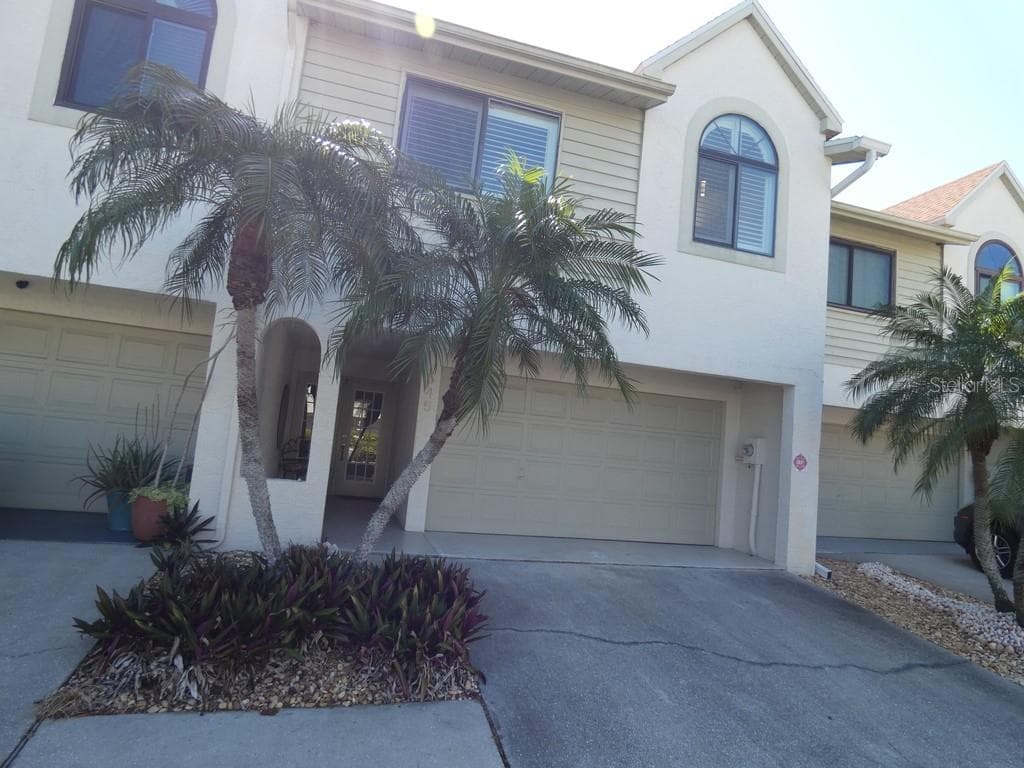 545 WALDEN COURT - 3bd/3ba - $428,900 - DUNEDIN, FL