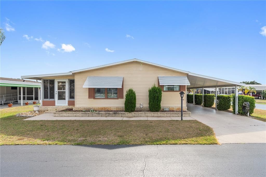 211 SWEET CIRCLE - 2bd/2ba - $95,000 - WINTER HAVEN, FL