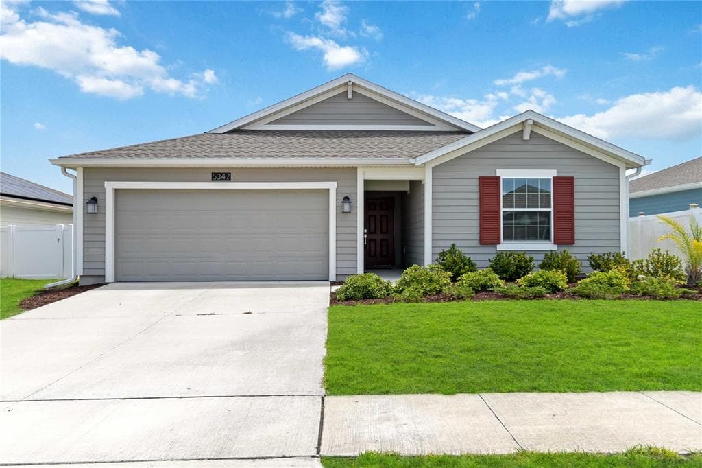 5347 TRAVERTINE STREET - 4bd/2ba - $375,000 - MOUNT DORA, FL