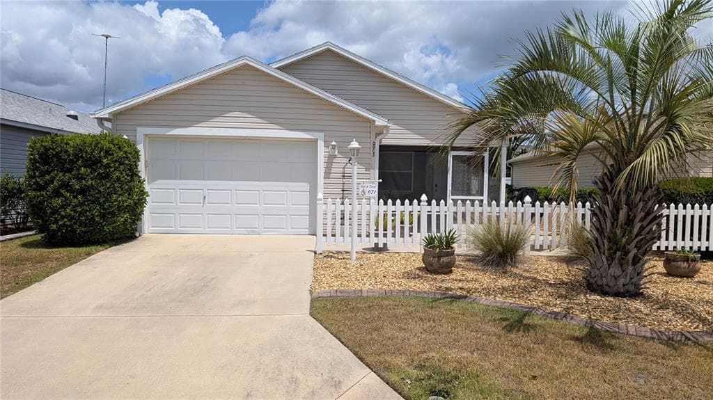 971 MARGAUX TRAIL - 2bd/2ba - $288,000 - THE VILLAGES, FL
