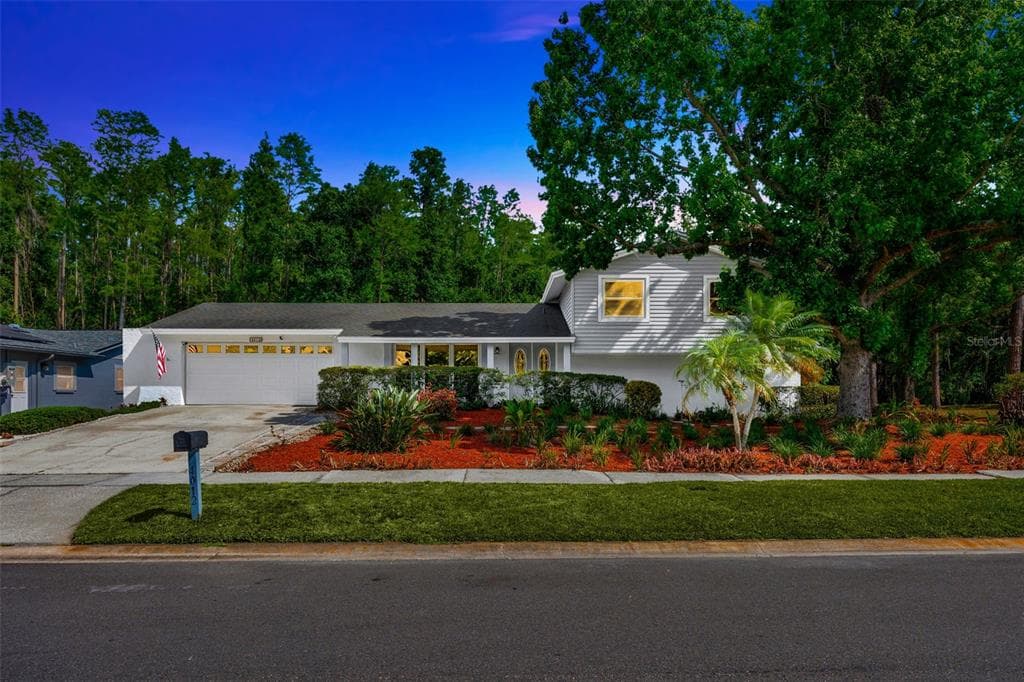 4012 WOODACRE LANE - 4bd/3ba - $497,999 - TAMPA, FL