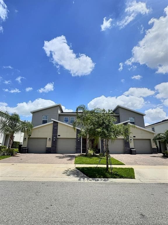 703 OCEAN COURSE AVENUE - 3bd/2ba - $369,500 - DAVENPORT, FL