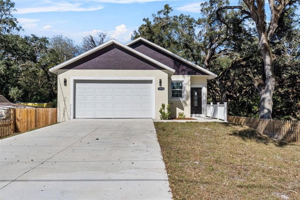 16519 US HIGHWAY 41 - 3bd/2ba - $324,900 - SPRING HILL, FL