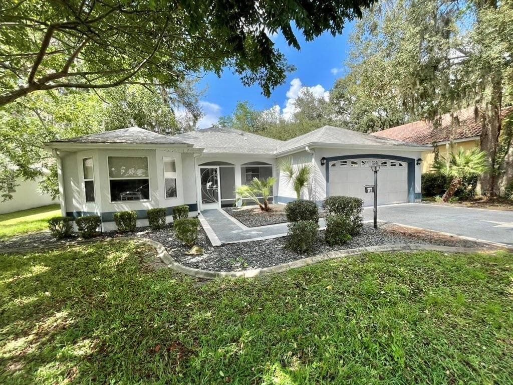 144 COSTA MESA DRIVE - 3bd/2ba - $354,900 - LADY LAKE, FL