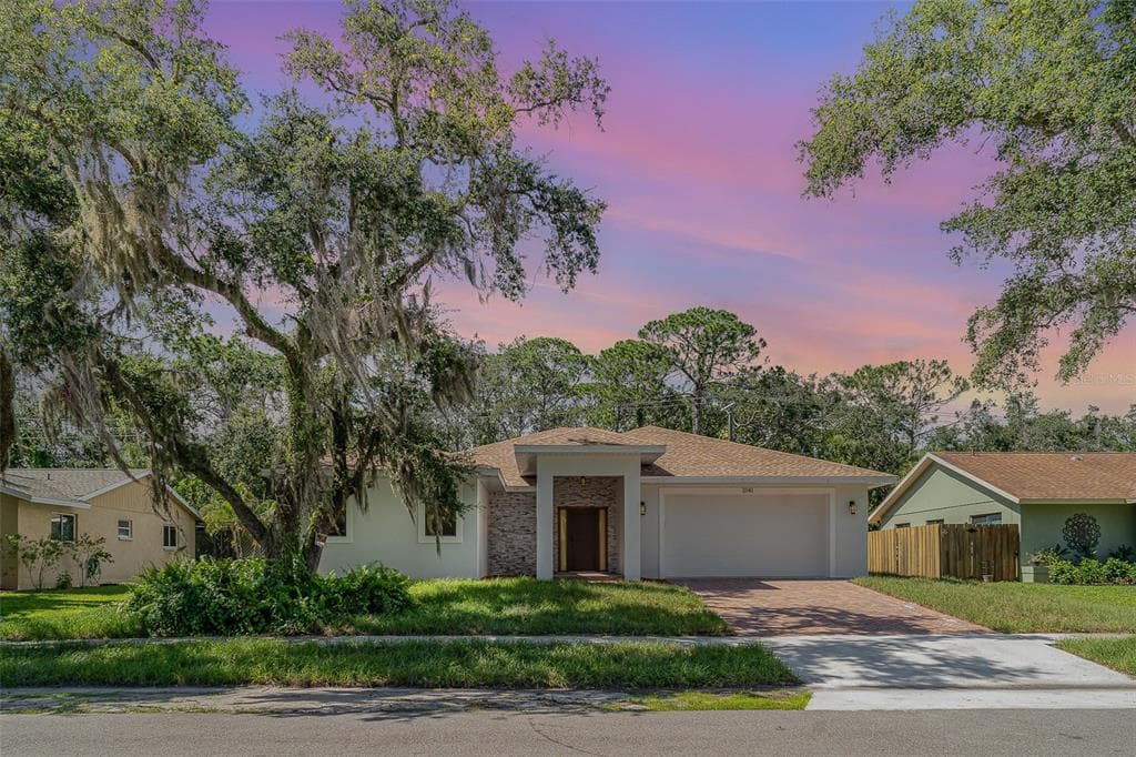 2141 CORK OAK STREET - 3bd/3ba - $850,000 - SARASOTA, FL