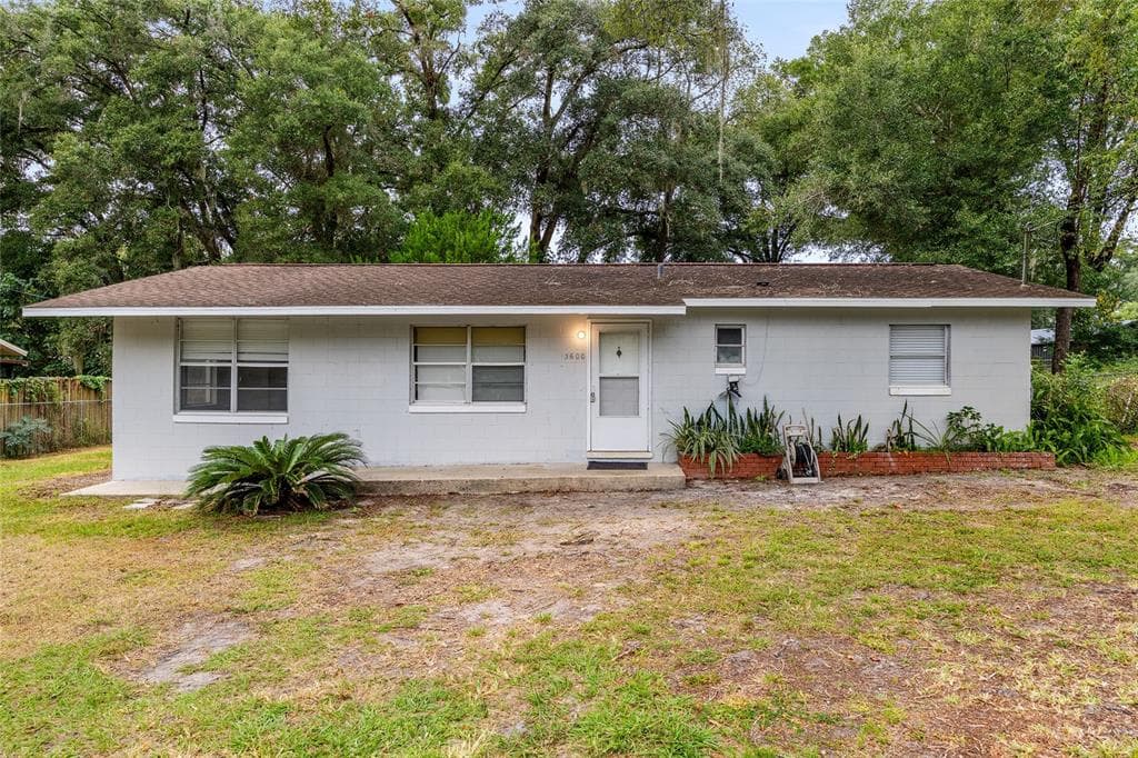 3600 NE 22ND COURT - 3bd/2ba - $185,000 - OCALA, FL