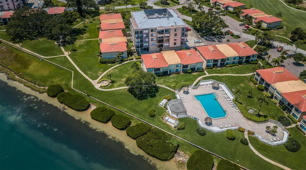 6158 PALMA DEL MAR BOULEVARD S UNIT 306 - 2bd/2ba - $325,000 - ST PETERSBURG, FL