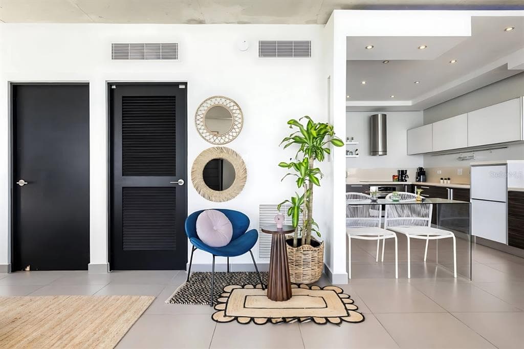 404 AVE DE LA CONSTITUCION UNIT 1603 - Interior/Exterior Photo 3 - OLD SAN JUAN, PR