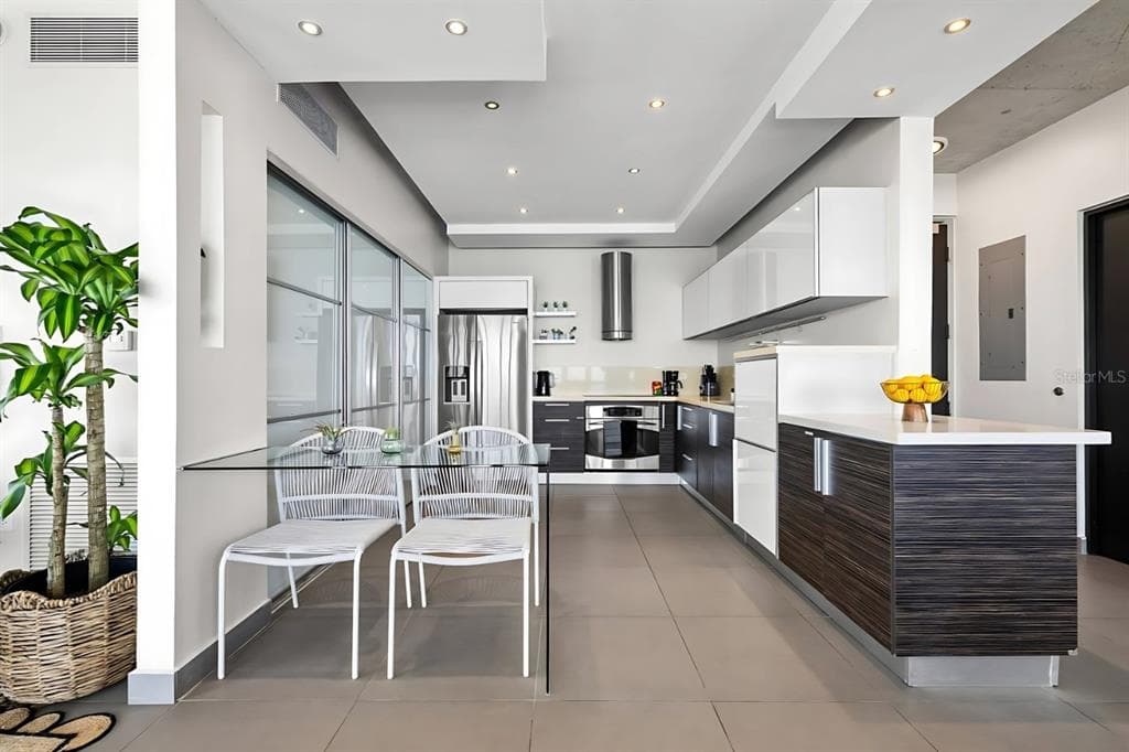 404 AVE DE LA CONSTITUCION UNIT 1603 - Interior/Exterior Photo 4 - OLD SAN JUAN, PR