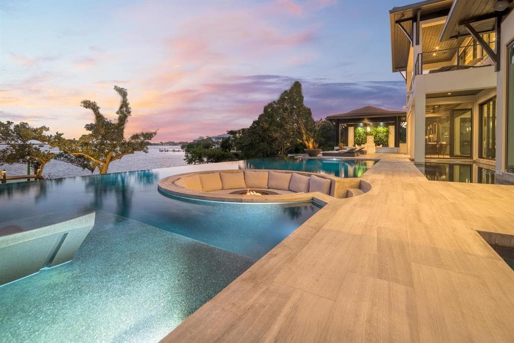 3799 FLAMINGO AVENUE - 4bd/6ba - $18,500,000 - SARASOTA, FL