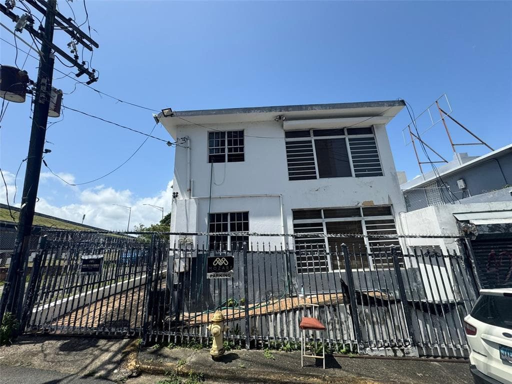 1468 AFRICA - 7bd/3ba - $479,000 - SAN JUAN, PR