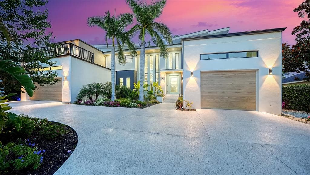 1607 FLOWER DRIVE - 5bd/7ba - $4,875,000 - SARASOTA, FL
