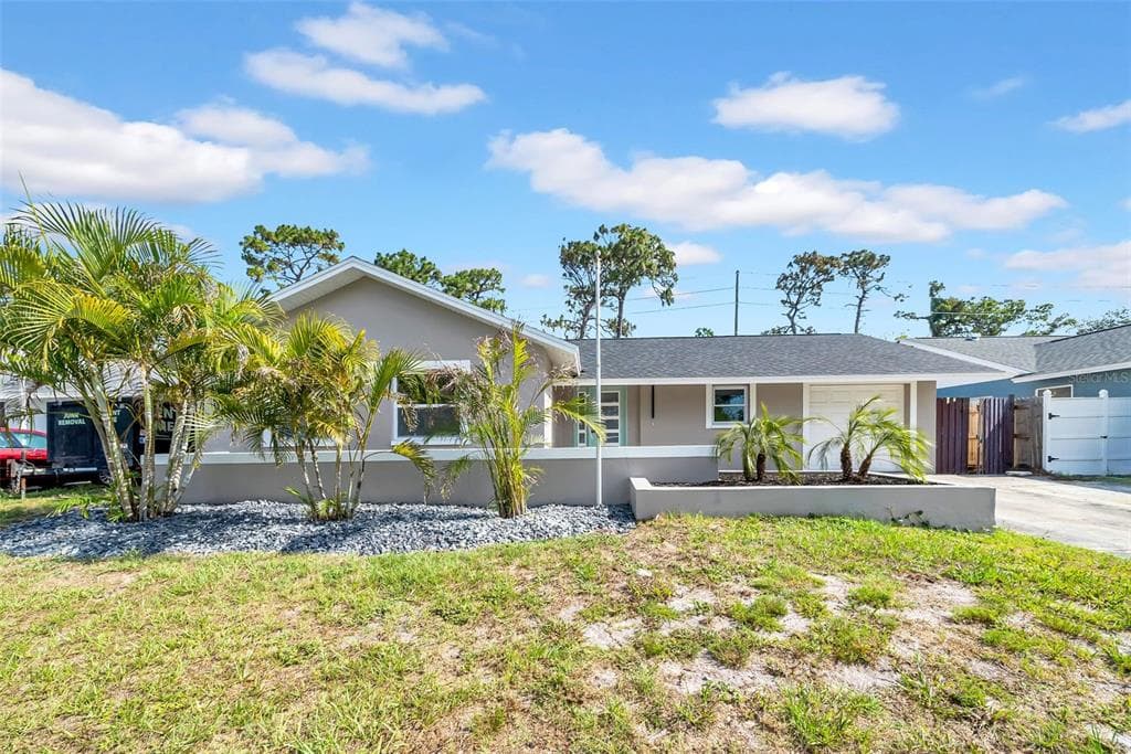 8433 101ST AVENUE - 3bd/2ba - $449,999 - SEMINOLE, FL