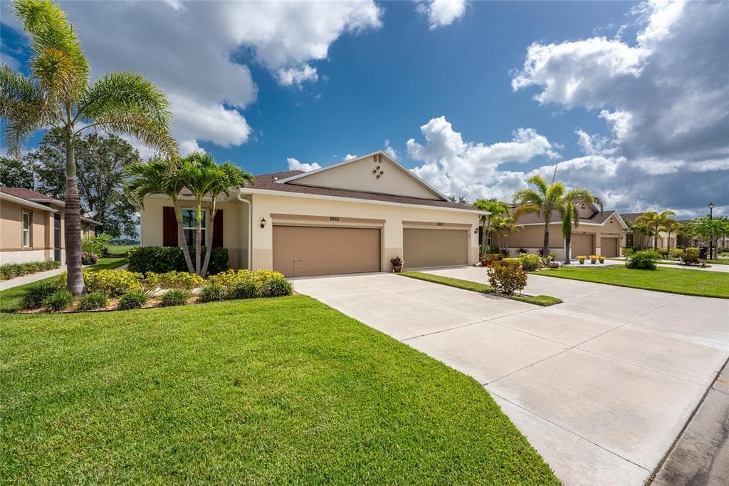 8866 TUSCANY ISLES DRIVE - 3bd/2ba - $264,900 - PUNTA GORDA, FL