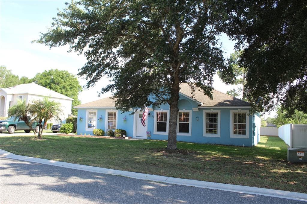 4611 SE 32ND PLACE - 4bd/2ba - $310,000 - OCALA, FL