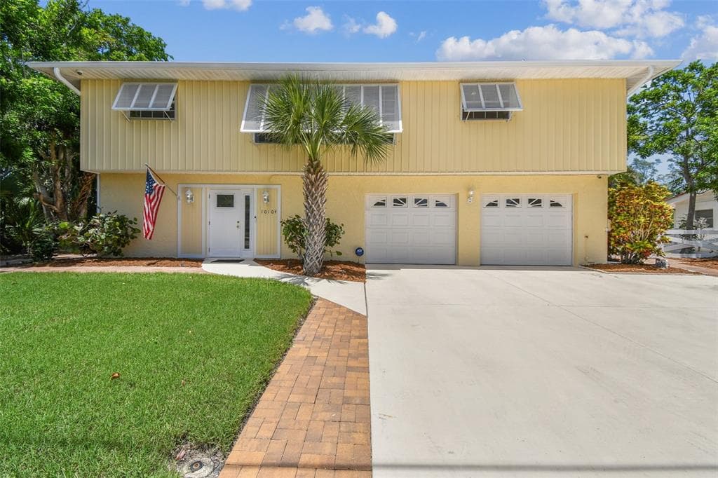 10104 SANDPIPER ROAD E - 3bd/2ba - $1,130,000 - BRADENTON, FL