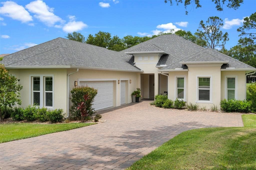 5090 GREENS DRIVE - 4bd/3ba - $625,000 - LADY LAKE, FL