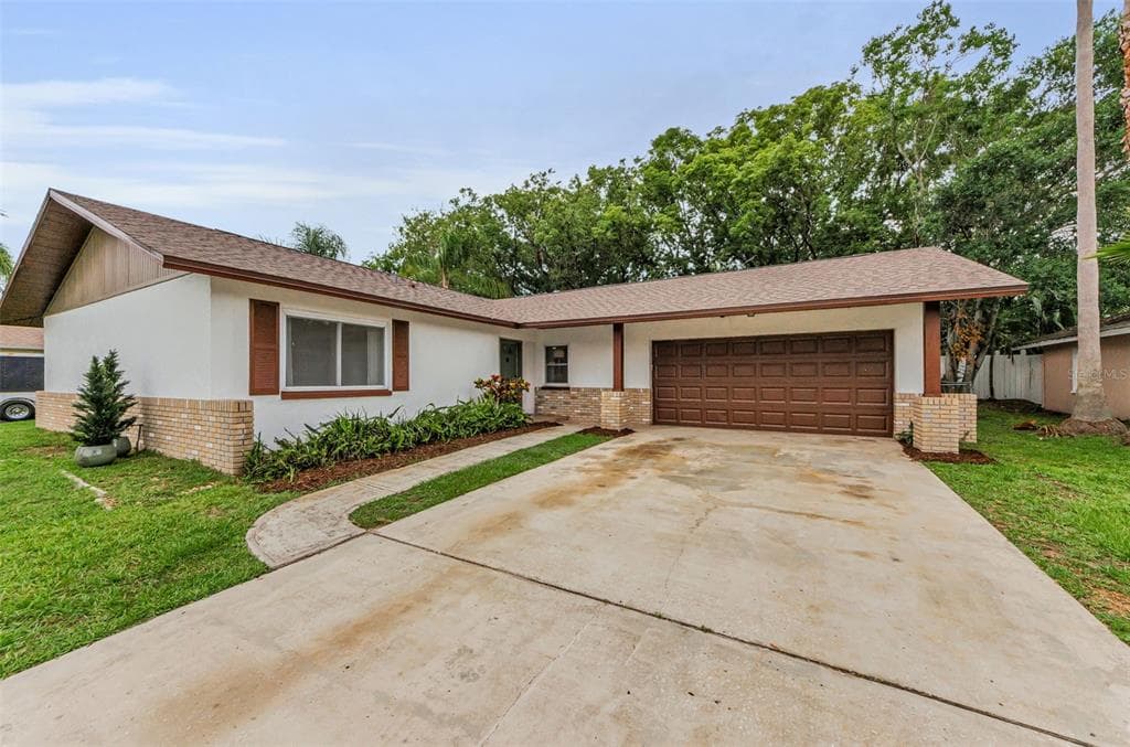 1558 COTTONWOOD TERRACE - 3bd/2ba - $585,000 - DUNEDIN, FL