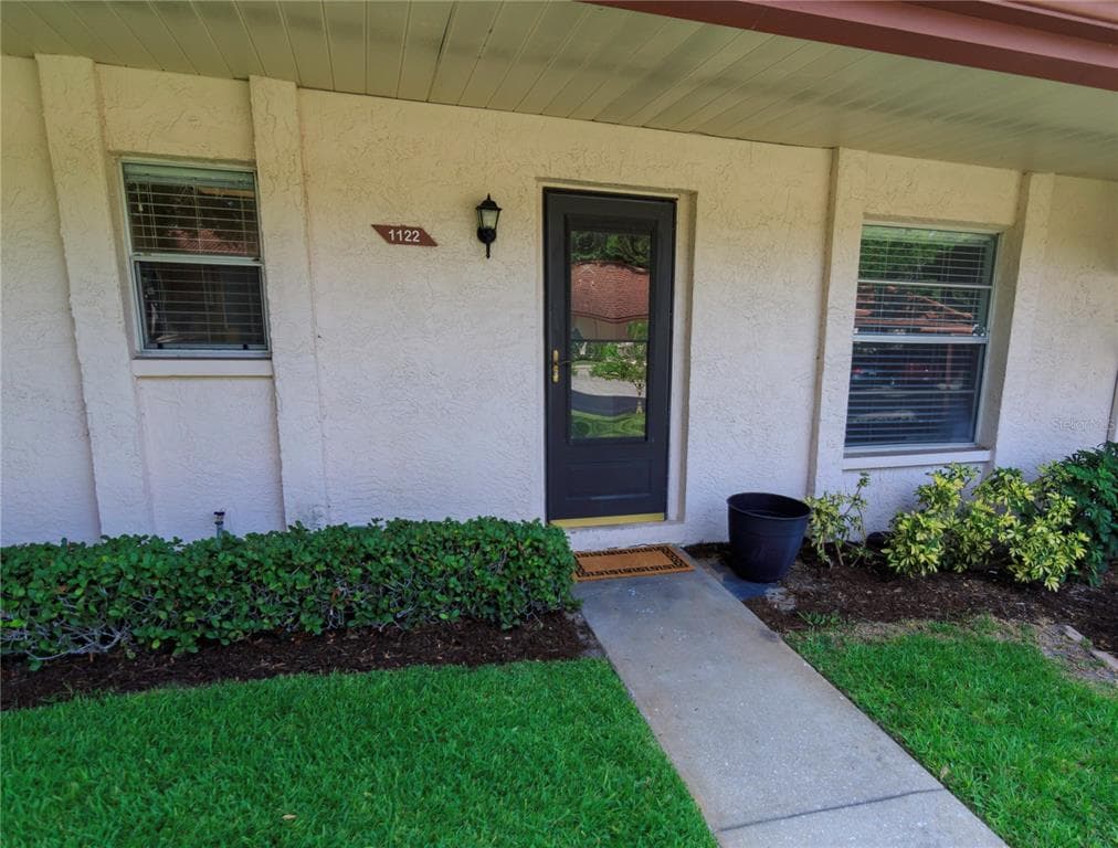 1122 MONTROSE PLACE UNIT 1713 - 2bd/2ba - $210,000 - DUNEDIN, FL