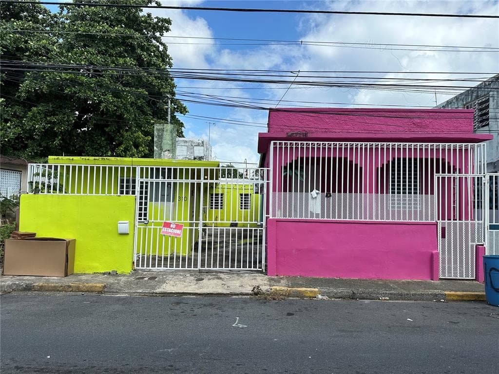 310 BARTOLOME DE LAS CASAS STREET - 5bd/3ba - $274,900 - SAN JUAN, PR