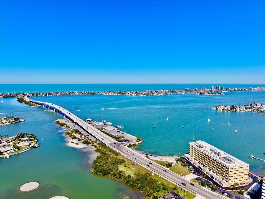 100 BLUFF VIEW DRIVE UNIT 115C - 2bd/2ba - $499,000 - BELLEAIR BLUFFS, FL