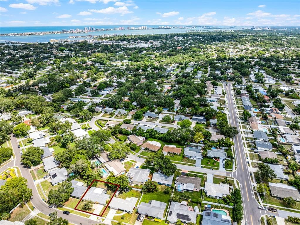 2481 12TH AVENUE SW - 2bd/2ba - $415,000 - LARGO, FL