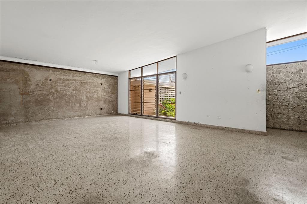 465 AVENIDA SAGRADO CORAZON - Interior/Exterior Photo 3 - SAN JUAN, PR