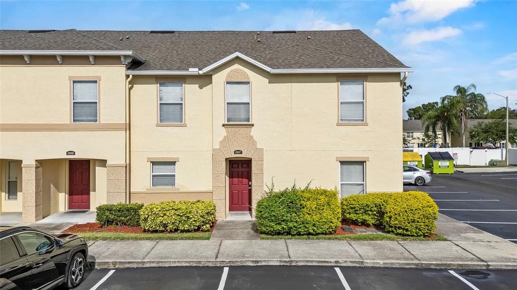 2867 CLUB CORTILE CIRCLE - 4bd/3ba - $292,000 - KISSIMMEE, FL